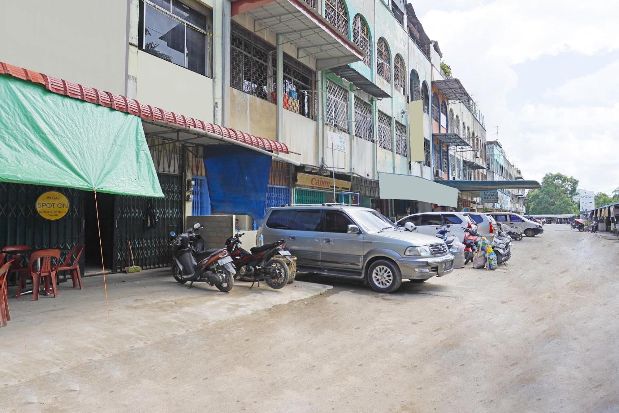 Spot On 91343 Kartika Guest House Syariahnearpantai Stres Jodoh  エクステリア 写真